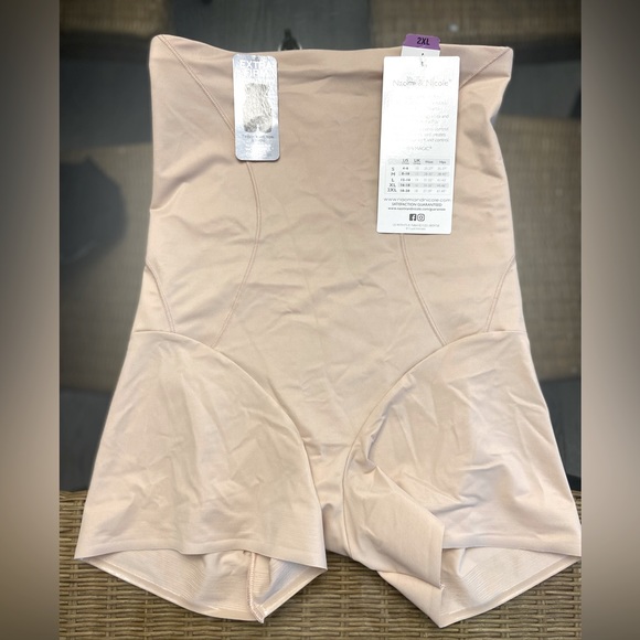 Naomi & Nicole Other - Naomi & Nicole High Waist Boy Short New!
